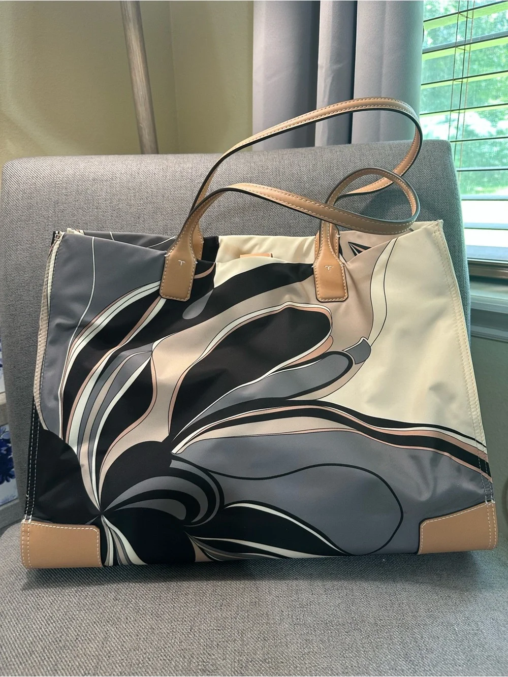 Tory Burch like new